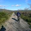 Día 2: Todavía bajamos sin pedalear a más de 30 por hora... / Bike route Vía verde Ojos Negros 