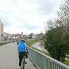 Entrada a Girona por el barrio de La Creueta junto al Onyar / Bike route Vía Verde Girona | Sant Feliu 