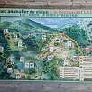 Croquis oficial de los dos circuitos del parque / Hiking route Parque de animales de les Angles 