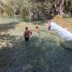 El agua baja fría -entre 17-18 grados todo el año- y cristalina / Hiking route Fonts d