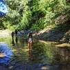 Caminando por el río Brugent en busca de la poza d