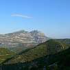 Todavía lejos pero ya vemos nuestro objetivo final / Hiking route La Gràcia Montserrat 