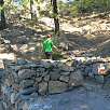 El sendero perfectamente señalizado com marcas amarillas blancas y rojas / Hiking route Paisaje Lunar | Los Escurriales 