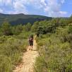 Seguimos el camino en ligera bajada / Hiking route Toll de l