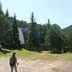 Llegando a la altura del Xalet de Catllaràs / Hiking route Vuelta al Catllaràs y chalet de Gaudí 