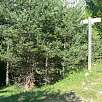 Desvío en el que dejamos el PR-C52 para seguir por el GR-4 / Hiking route Vuelta al Catllaràs y chalet de Gaudí 