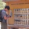 Por $.50 podemos adquirir un folleto en español con los caminos del Mariposa Grove / Hiking route Yosemite | Mariposa Grove 