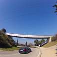 Puente de la carretera de les Aigües sobre la carretera al cementerio de Collserola 