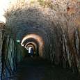 Túnel iluminado 