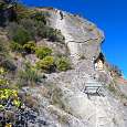 Entrada vía ferrata -se debe pasar antes de realizar la ferrata por la oficina de turismo para recibir la autorización y recoger las llaves de la puerta- © Pablo Esteban 