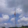 Bandera en la cima del Castell de Bócs 