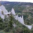 De camino  a la vía ferrata desde Sion podemos visitar las Pyramides d´Euseigne 