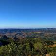 Vistas al norte hacia la Ermita de la Mare de Déu del Montsant 