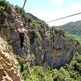 Largo puente tibetano de 45 metros 