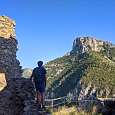 La imponente peña Saganta desde el castillo de Espadilla 