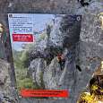 Cartel que indica el final de la vía ferrata de la <em>Roca Narieda</em> 