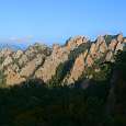 Desde el collado dels Llengots tenemos espectaculares vistas a la escarpada sierra norte de Busa 