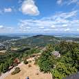 Vistas al noroeste desde la torre mirador del Merkur 