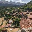 Vista del pueblo desde el promontorio del castillo 