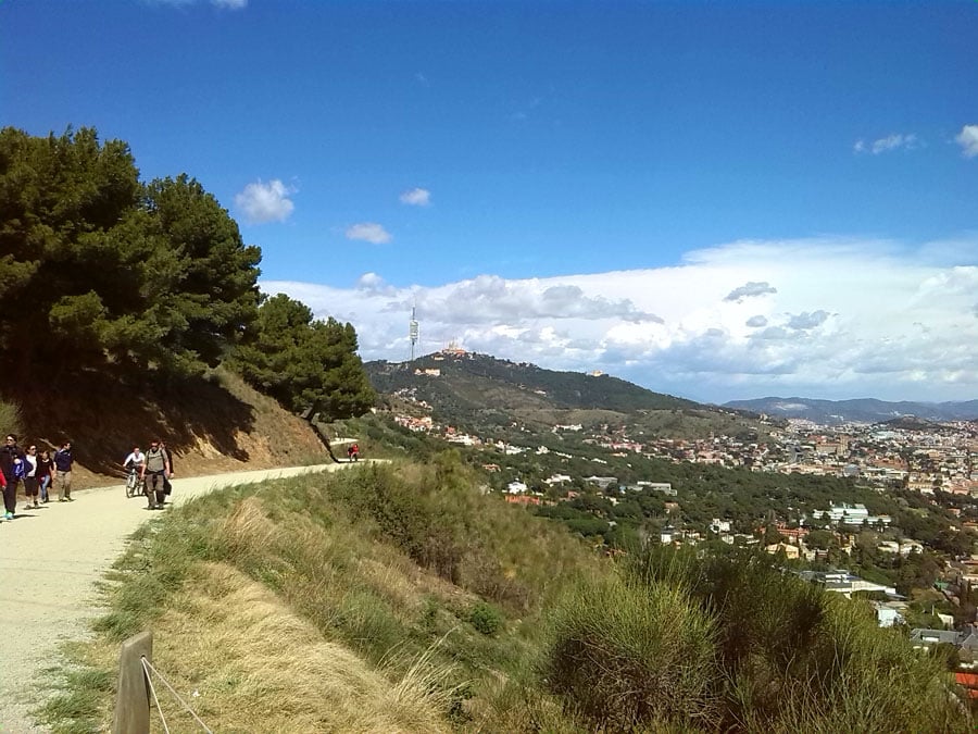 Vistas desde el Mirador dels Xiprers / Ruta en Bici La carretera de les Aigües desde Torre Baró a Sant Pere Màrtir 