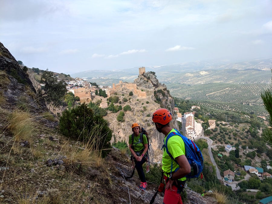Buenas vistas al castillo de la Iruela / La Mocha | Iruela 