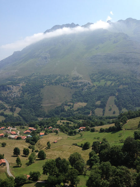 Vistas hacia la Sierra del Hornijo y Socueva 