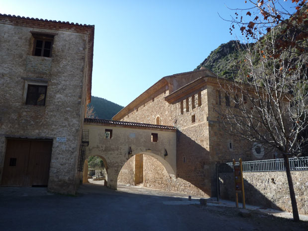 Santuario de la Fuensanta - Villel (© Montañismo para todos) 
