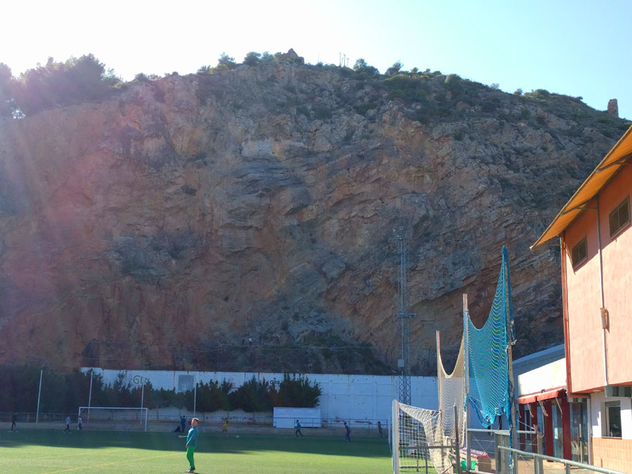 Vista de toda la pared de la cantera de Vilavella 