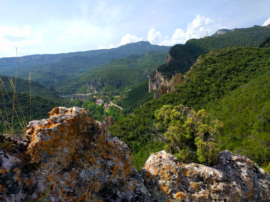 Vistas al embalse de Sobrón 