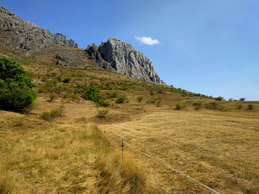 Vista de la peña del Castillo o de la Tortuga donde se encuentra la vía ferrata 