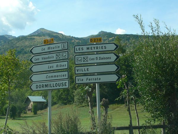 Desvío a la vía ferrata desde la carretera 