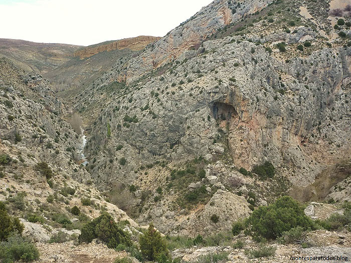 Curva en la Hoz del Río Sus 
