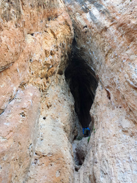 Sólo merece la pena entrar si vamos a escalar alguna de sus vías de escalada 