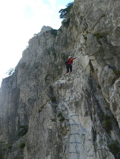 Poco a poco la vía se vuelve más vertical 