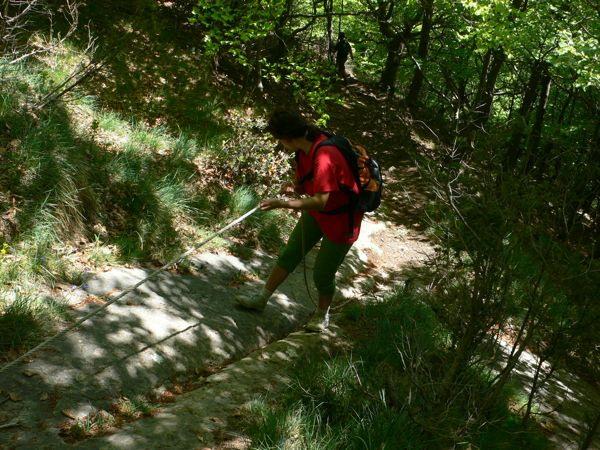 Bajada equipada por el camí dels Burros 