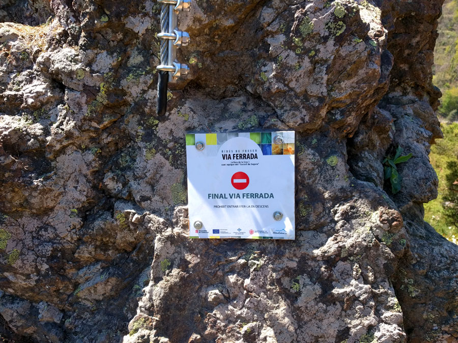 Cartel del final de la vía ferrata 