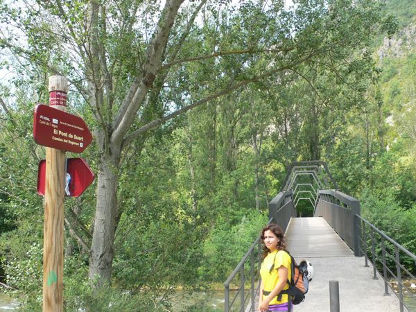 El puente nos acerca al inicio de la vía 