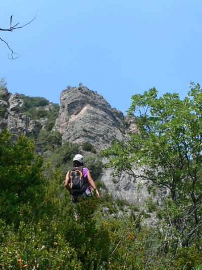 Caminamos para ir en busca del tercer tramo y el desplome 