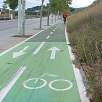 Carril bici que sube paralelo a la B-20 hacia el Parc Forestal de la Bastida / Ruta en Bici Ronda Verda | Sector Badalona 
