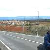 Día 1: Vista de la Puebla de Valverde desde la carretera antes de llegar a la autovía / Ruta en Bici Vía verde Ojos Negros 