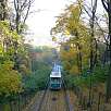 Funicular que sube por la colina de Petrín / Blog · Descubriendo Praga desde las colinas 