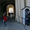 En el Puente de la Pólvora entrada al segundo patio del castillo / Blog · Descubriendo Praga desde las colinas 