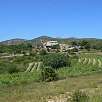 Desde Can Lluçà iniciamos el descenso que nos llevará a las playas del Garraf / Ruta a pie GR-92 | Sitges Garraf 