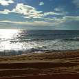 En el Masnou los días de olas son para los surfistas 