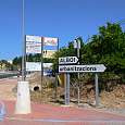 Indicador a seguir desde la carretera CV-610 viniendo de Xàtiva. Si venimos del Genovés no veremos el desvío 