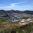 Vistas a la planta de refinería de Escombreras 