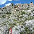 Acceso a la ferrata desde la pista (© Montañismo para todos) 