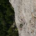 Arriba la ferrata va perdiendo verticalidad 