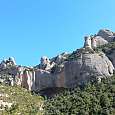 Vista a la cueva de l`Arcada 