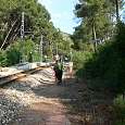Junto a las vías del tren en busca del control del Aeri 